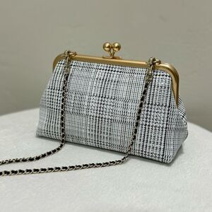 Handmade Genuine Leather Kisslock Clutch/Wristlet/Shoulder Bag & 2 Chain Styles